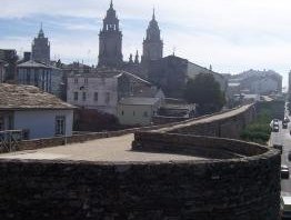 Roman Walls of Lugo by Ian Cade