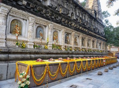 Mahabodhi Temple Complex by Solivagant