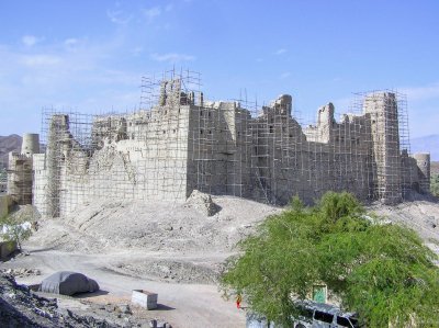 Bahla Fort by Solivagant
