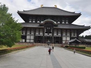 Ancient Nara by Thomas Buechler