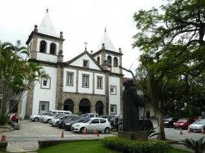 Eglise et Monastère de Sao Bento by Ian Cade