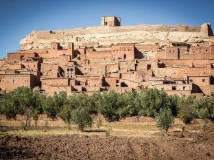 Ksar of Aït Ben Haddou by Michael Turtle