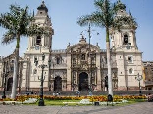 Lima by Michael Turtle