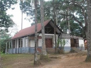Ancien Hôpital Albert Schweitzer de Lambaréné by Michael Novins