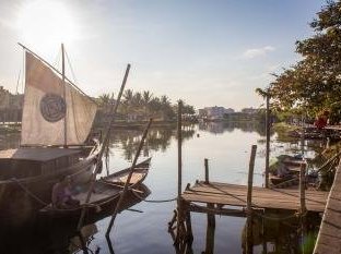 Hoi An by Michael Turtle