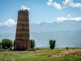 Silk Roads: Chang'an-Tianshan Corridor by Gary Arndt