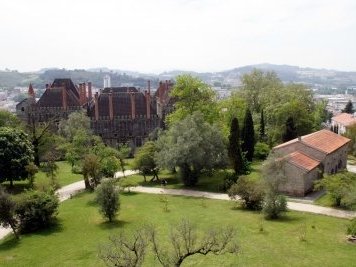 Guimarães by Hubert