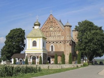 Edifices for Worship of Fortress Type in Belarus, by Walter