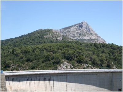 Montagne Sainte-Victoire et sites cezaniens by Matejicek