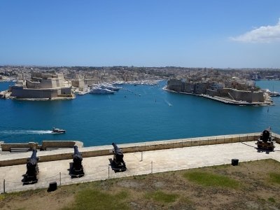 Knights Fortifications around the Harbours of Malt by Ralf Regele