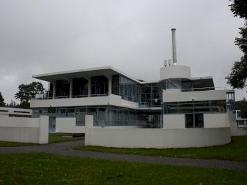 Voormalige Nazorgkolonie en Sanatorium Zonnestraal by Jakob Frenzel