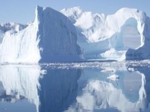 Ilulissat Icefjord by Zoë Sheng