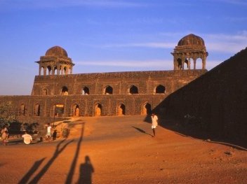 Mandu by Jan-Willem