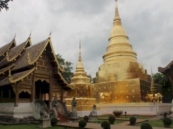 Chiang Mai by Jakob Frenzel