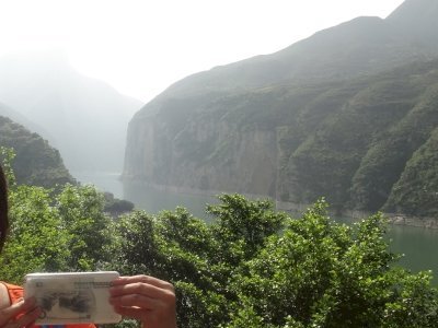 Yangtze Gorges Scenic Spot by Zoë Sheng