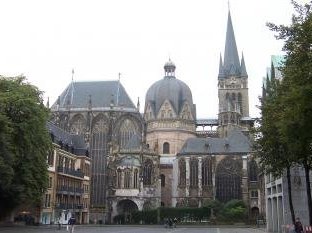Aachen Cathedral by Ian Cade