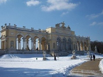 Schönbrunn by Els Slots