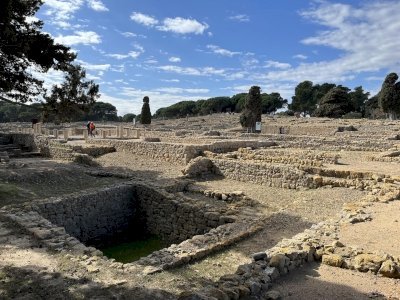 Greek Archaeological ensemble in Empúries by Caspar Dechmann
