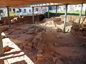 Minoan Palatial Centres by Ammon Watkins