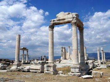 Archaeological site of Laodikeia by Hubert