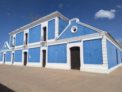 Coro and its Port by Alejandro Lau