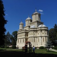 Curtea de Arges Churches
