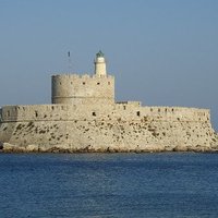 Late Medieval Bastioned Fortifications in Greece