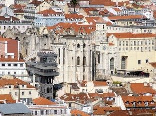 Historical Lisbon, Global City by Hubert
