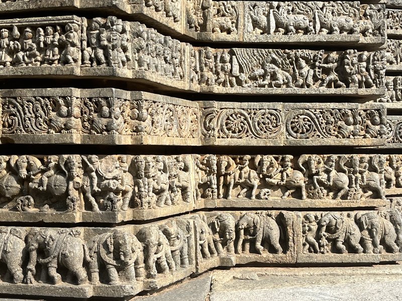 Sacred Ensembles of the Hoysalas by Shandos Cleaver