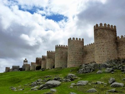 Avila by Solivagant