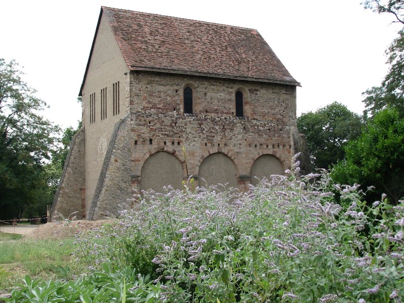 Abbey and Altenmünster of Lorsch by Els Slots