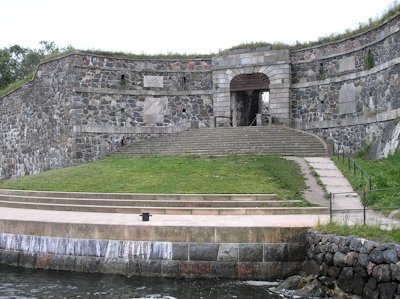 Fortress of Suomenlinna by Squiffy
