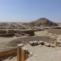 Pyramids (Memphis) by Els Slots